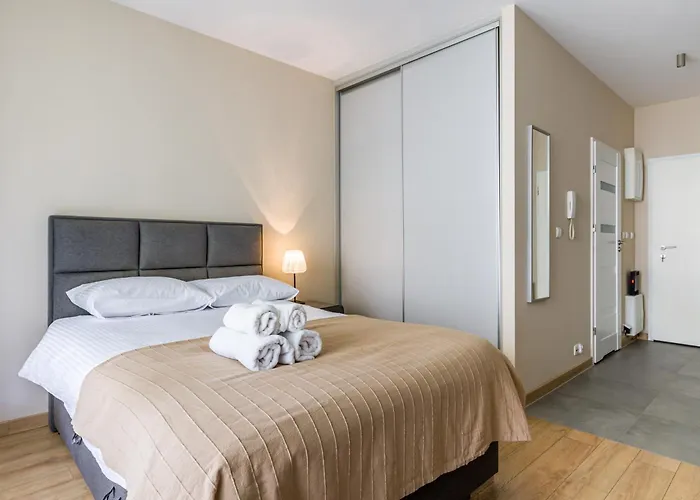 شقة Wola Nest By Aparo - Metro Rondo Daszynskiego, Centrum, Browary Warszawskie, Winda, Balkon