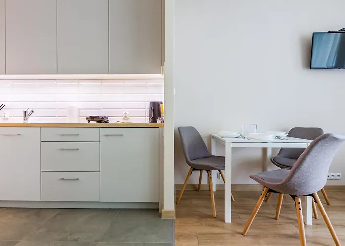 Apartment Wola Nest By Aparo - Metro Rondo Daszynskiego, Centrum, Browary Warszawskie, Winda, Balkon Warsaw