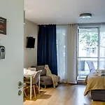 شقة Wola Nest By Aparo - Metro Rondo Daszynskiego, Centrum, Browary Warszawskie, Winda, Balkon *