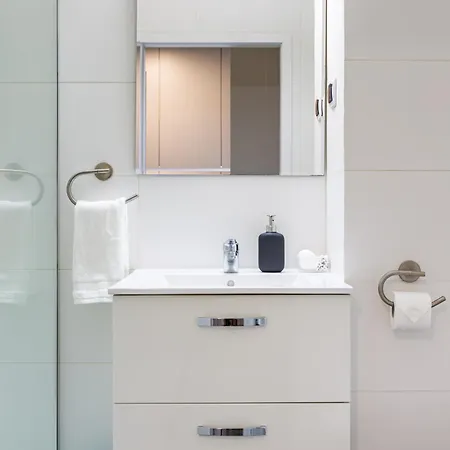 Апартаменты Wola Nest By Aparo - Metro Rondo Daszynskiego, Centrum, Browary Warszawskie, Winda, Balkon *